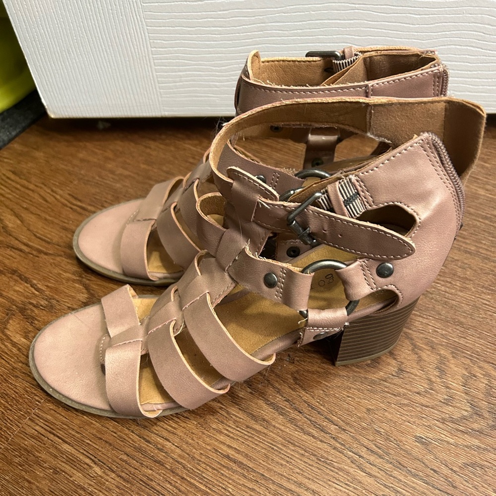 Pink/Tan Sandal Heels